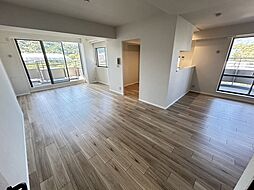 Ａ．ＣＩＴＹタワーズウエスト 6階2SLDKのリビング/ダイニング