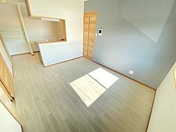 ＬＵＱＲＡＳ可部Ａ 3階1LDKのリビング/ダイニング