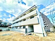 上安駅より徒歩3分 新築 3階建の賃貸物件