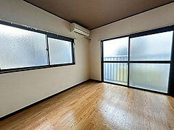 グランコンシェルト 2階1Kのリビング/ダイニング