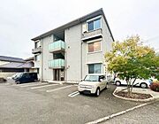 大竹駅より徒歩18分 築10年9ヶ月 3階建の賃貸物件