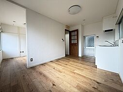 前田貸家 3LDKのリビング/ダイニング