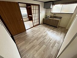 ドルチェ（八木6丁目） 1階2DKのリビング/ダイニング