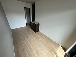 アレフガルド楽々園 2階ワンルームのリビング/ダイニング