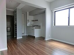 ジョイフル住吉 5階ワンルームのリビング/ダイニング