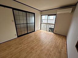 グランドール中山　E棟 2階3DKのリビング/ダイニング