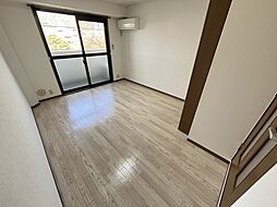 ウイング川内 2階1Kのリビング/ダイニング