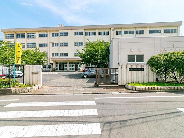 八王子市立第二中学校迄1290ｍ