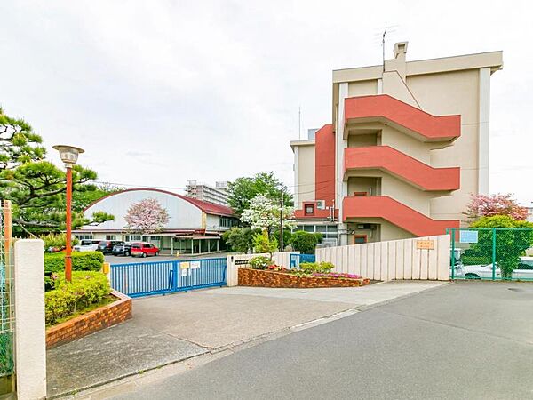 八王子市立横川小学校迄730ｍ