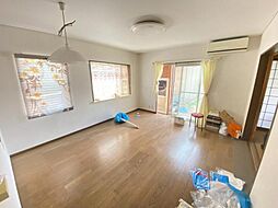 八王子市四谷町 5SLDKのリビング/ダイニング