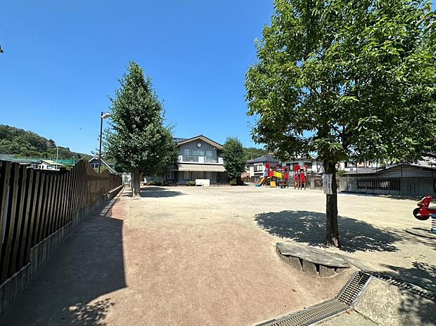 共励第二こども園迄680ｍ