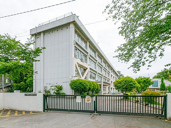 あきる野市立南秋留小学校迄660ｍ