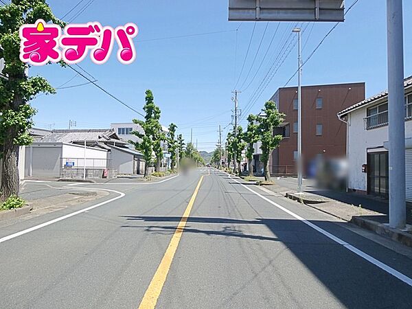 前面道路：北側幅員約14.2ｍ公道