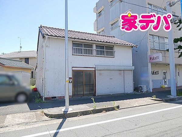 地域に密着した不動産販売でお客様のニーズに、経験豊富なスタッフが柔軟にご対応させて頂きます。