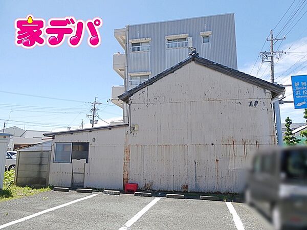 現地や周辺環境も一緒にご確認頂けます。現地ご案内致します。お気軽にお問合せ下さい。