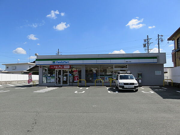 ファミリーマート豊橋仲ノ町店（280m）