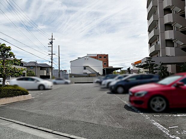 平面駐車場