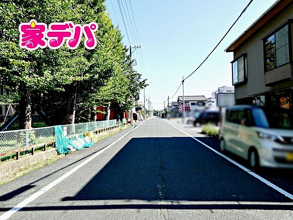 前面道路：東側公道