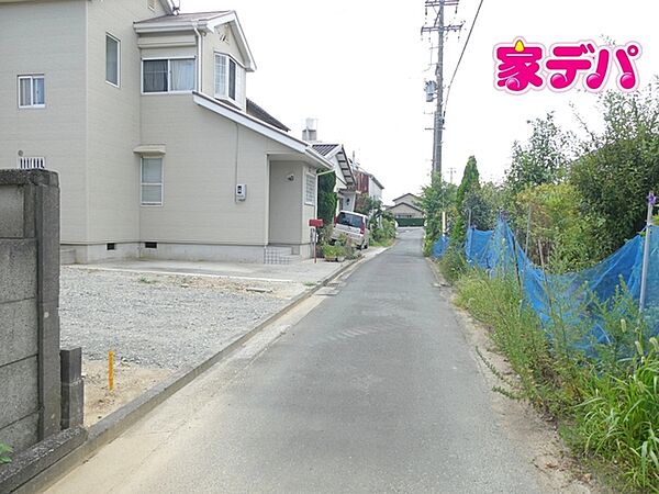 前面道路：北側 幅員4ｍ
