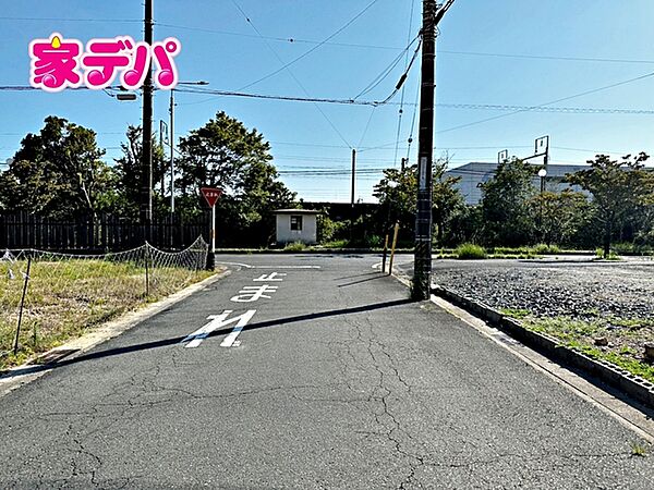 前面道路：南東側幅員約6.0ｍ公道