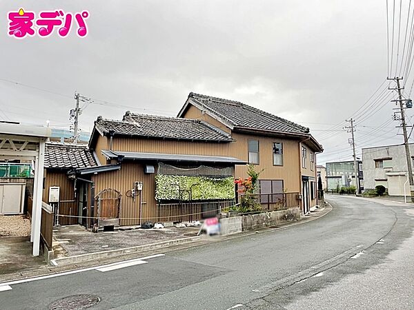 地域に密着した不動産販売でお客様のニーズに、経験豊富なスタッフが柔軟にご対応させて頂きます。