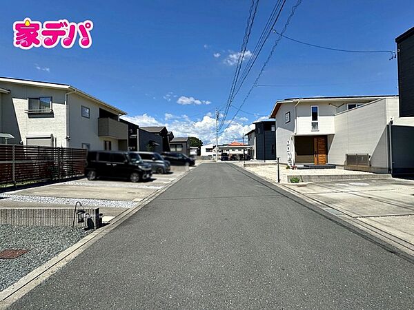 前面道路：南側6ｍ幅