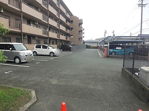 敷地内駐車場