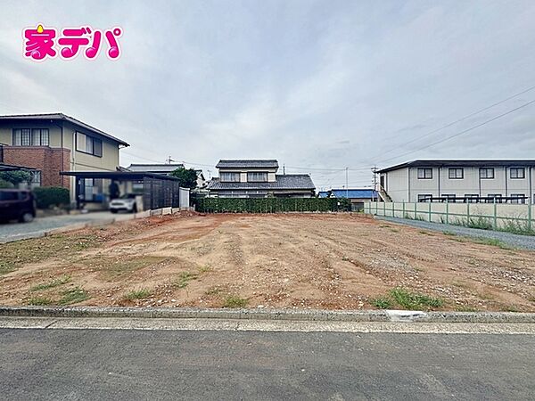 現地や周辺環境も一緒にご確認頂けます。現地ご案内致します。お気軽にお問合せ下さい。
