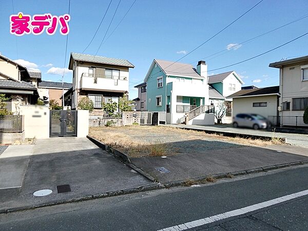 現地や周辺環境も一緒にご確認頂けます。現地ご案内致します。お気軽にお問合せ下さい。