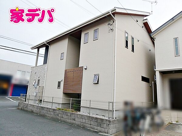 バス停「小浜」まで徒歩8分！通勤通学に便利な立地