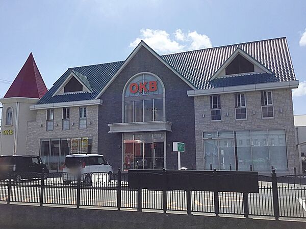 大垣共立銀行　藤沢支店（780m）
