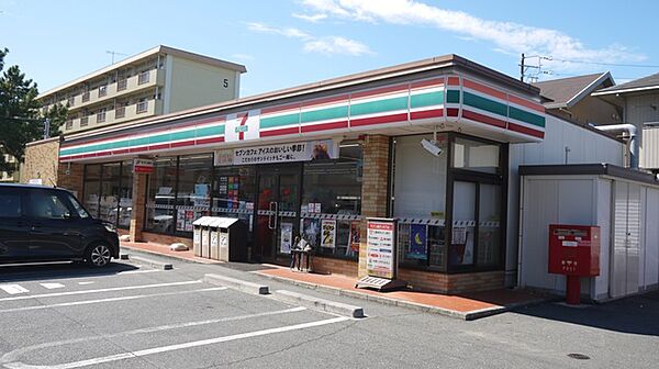 セブンイレブン豊橋北山町店（370m）