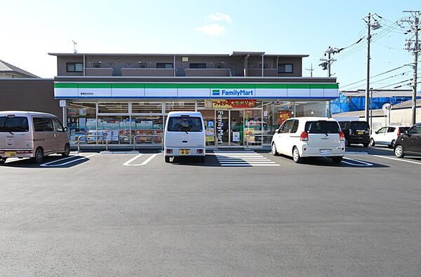 ファミリーマート豊橋弥生町店（410m）