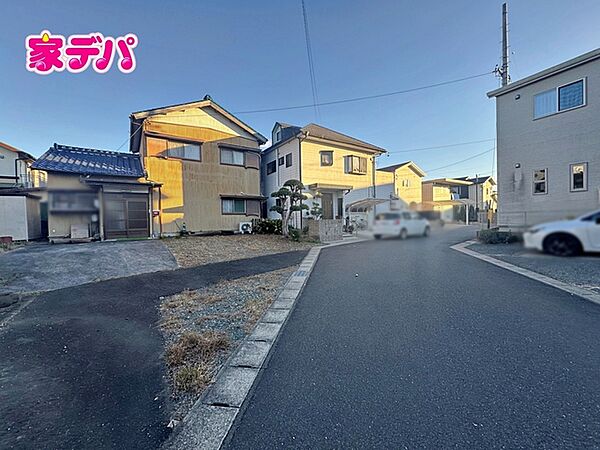 現地や周辺環境も一緒にご確認頂けます。現地ご案内致します。お気軽にお問合せ下さい。