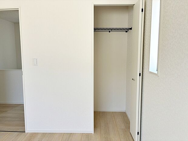 全居室に収納が完備されています。衣類や雑貨、子供のおもちゃまでスッキリ収納できます。