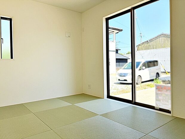 【和室6帖】 南向きの和室は日差しがいいのでお昼寝スペースにも最適!