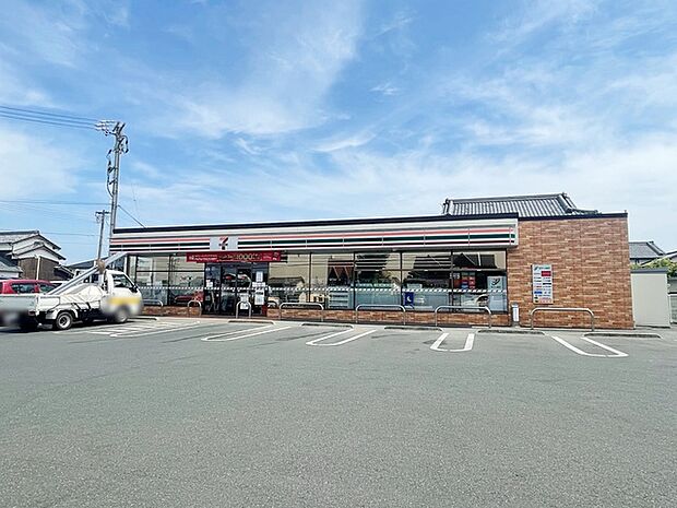 セブンイレブン田原福江町店(440m)