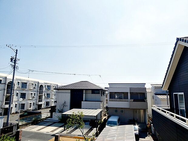 閑静な街並みの眺めは、心も体も落ち着きますね。