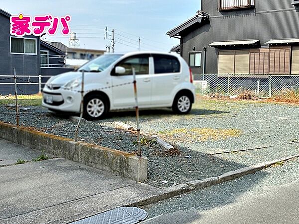 地域に密着した不動産販売でお客様のニーズに、経験豊富なスタッフが柔軟にご対応させて頂きます。