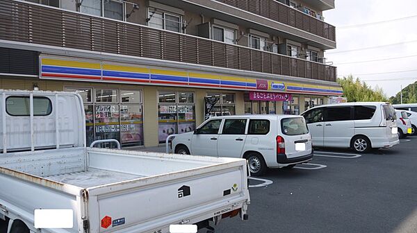 ミニストップ豊橋牛川町店（200m）