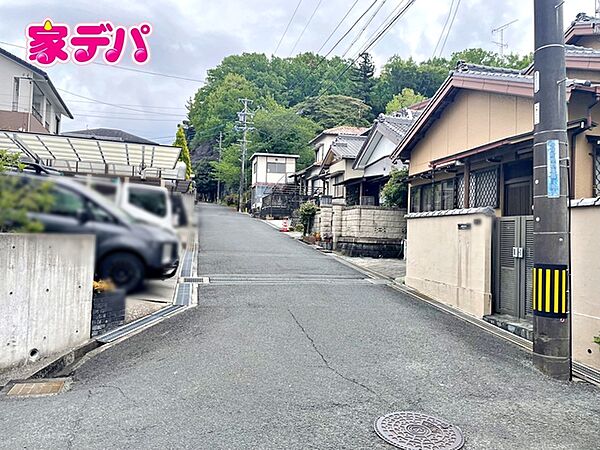 前面道路：南側