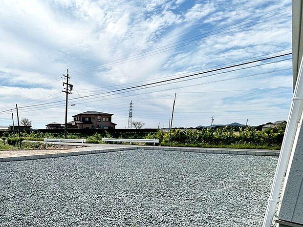 つい深呼吸をしたくなる気持ちの良い眺望はこのお部屋の自慢です!