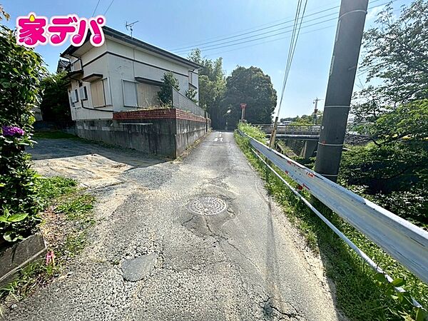 前面道路：北西側約2.6ｍ幅