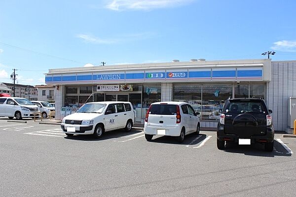 ローソン　豊橋前芝店（640m）