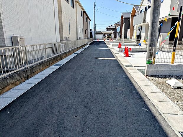 位置指定道路：南東側4ｍ私道