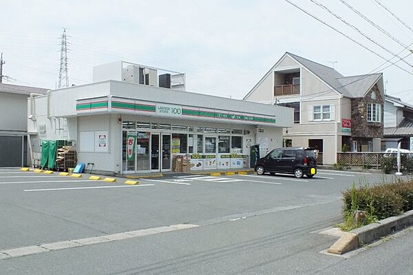 ローソンストア100　豊橋多米西町店（320m）