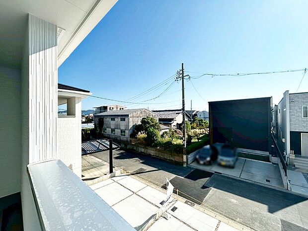 閑静な街並みの眺めは、心も体も落ち着きますね。  