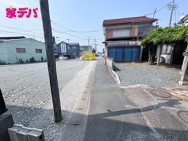 前面道路:東側約1.8ｍ(セットバックあり）