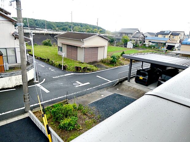 つい深呼吸をしたくなる気持ちの良い眺望はこのお部屋の自慢です！  