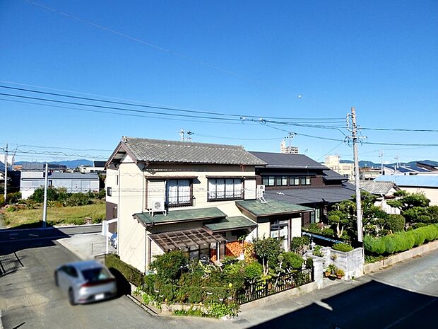 閑静な街並みの眺めは、心も体も落ち着きますね。  